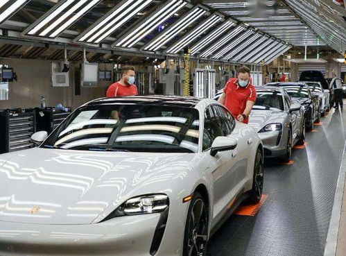 卡宴全新全尺寸超豪華suv來襲,眼紅邁巴赫gls加價(jià)百萬的暴利