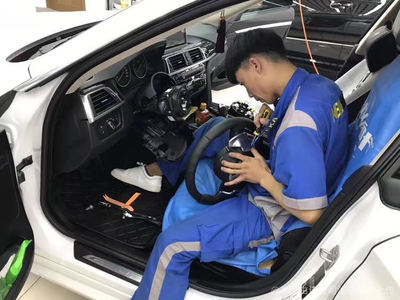 港馳汽車裝飾服務(wù) 個(gè)性化定制，為愛車注入靈魂與品味